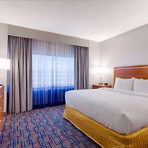One-Bedroom King Conference Suite